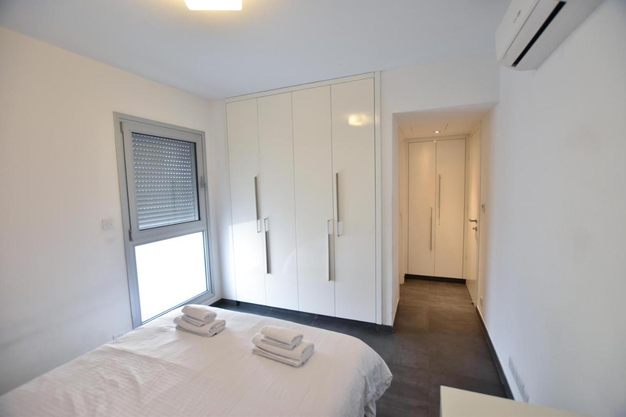 Glabur Stays - The Amazing 1 Bdr - Executive Apt Nicosia Center Free Parking & Wifi Kültér fotó